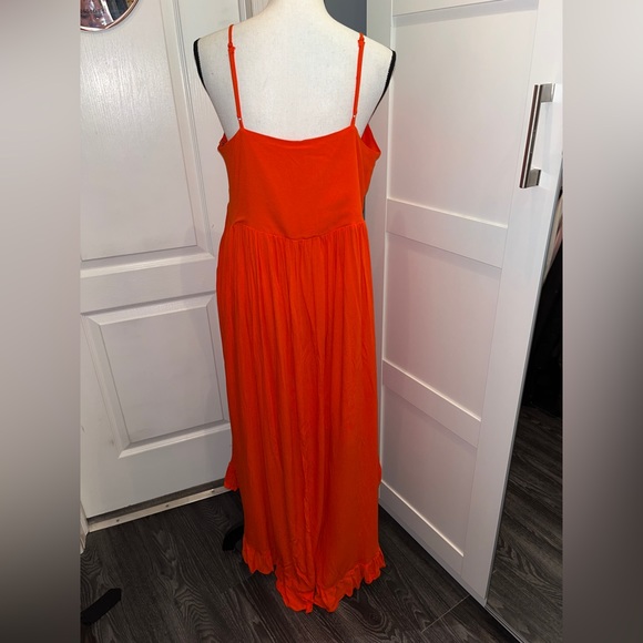 High Low Dress - Picture 5 of 5